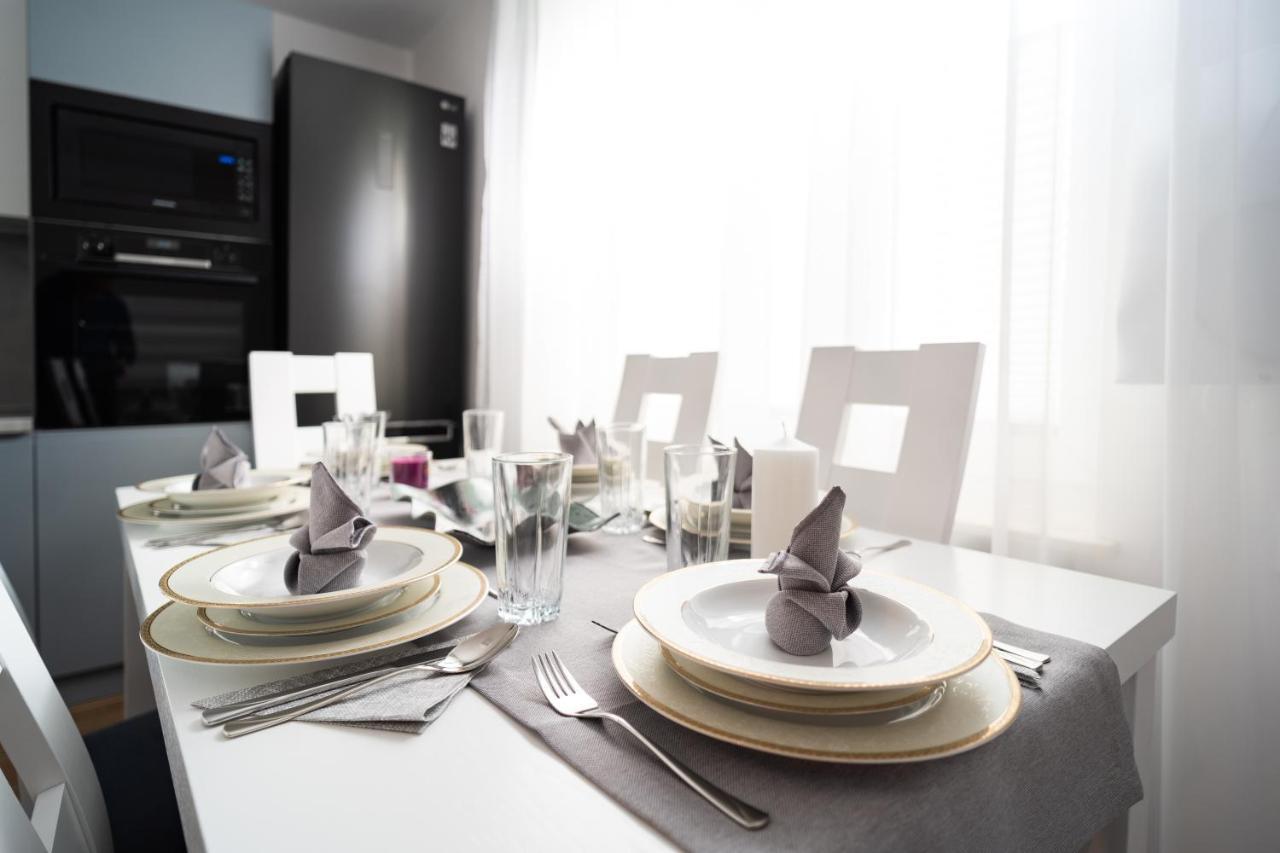 Apartament Zielony Przyladek Brwinow المظهر الخارجي الصورة