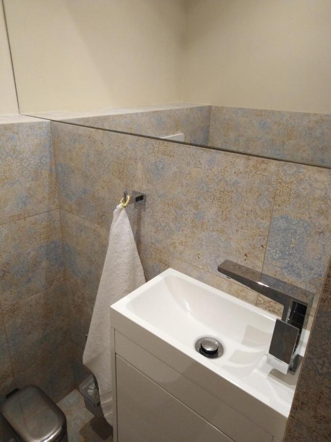 Apartament Zielony Przyladek Brwinow المظهر الخارجي الصورة